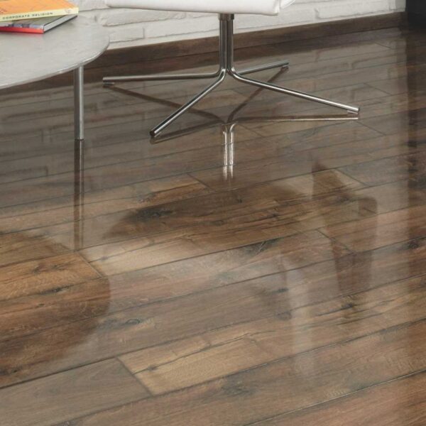 Kaindl Posino Oak - Easy Touch 8mm High Gloss Laminate Flooring - Image 2