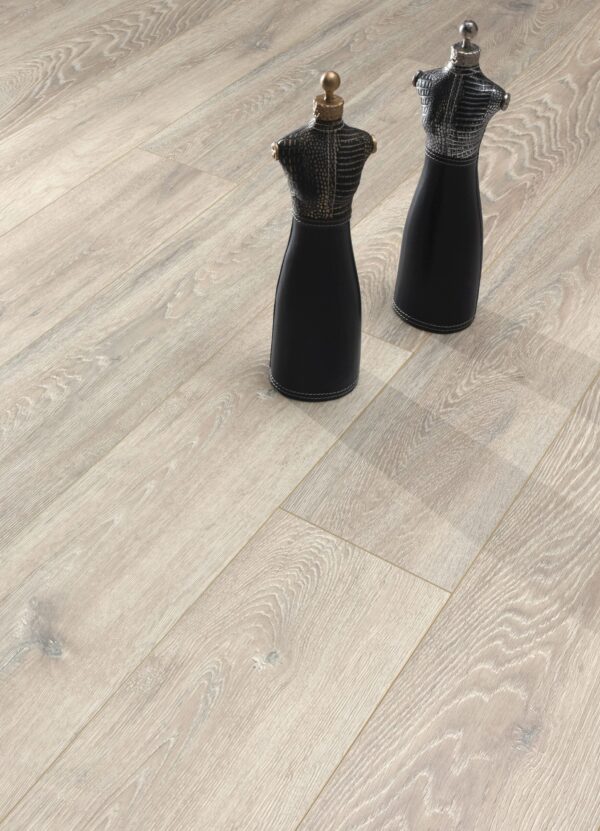 Eurohome Art 12mm Pure Plus - Colorado Oak - Laminate Flooring - 1.51m² Pack - Image 2