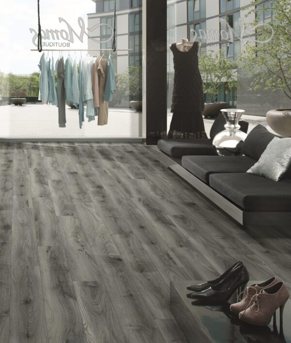 Eurohome Art 12mm Pure Plus - Tomohawk Oak - Laminate Flooring - 1.51m² Pack